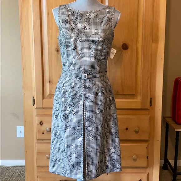 David Meister Dresses & Skirts - NWT David Meister Plaid & Floral Career Dress 8